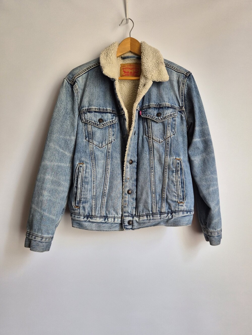 Levi's Type III Sherpa Trucker Jacket Size Medium Wash Western Americana Retro